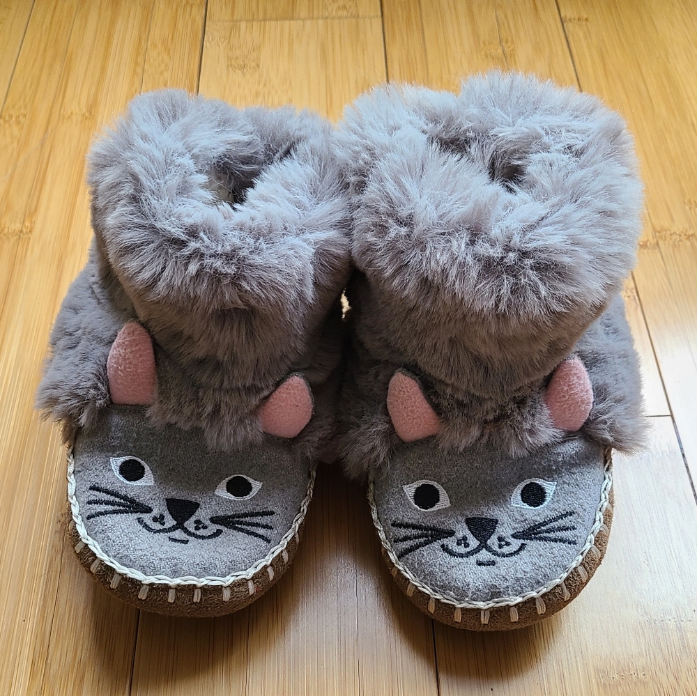 Hanna Andersson Fluffy Kids Cat Slippers